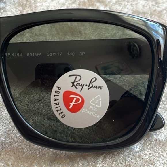 Brand New Ray-Ban Polarized Square Sunglasses Polished Black Frame Green Lens main image 16